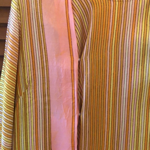 Vintage Robe - Picture 2 of 6